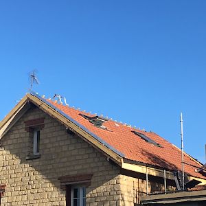 JPL COUVERTURE Fuite de toiture et étanchéité Couverture et rénovation de façades Peinture intérieure et extérieure
